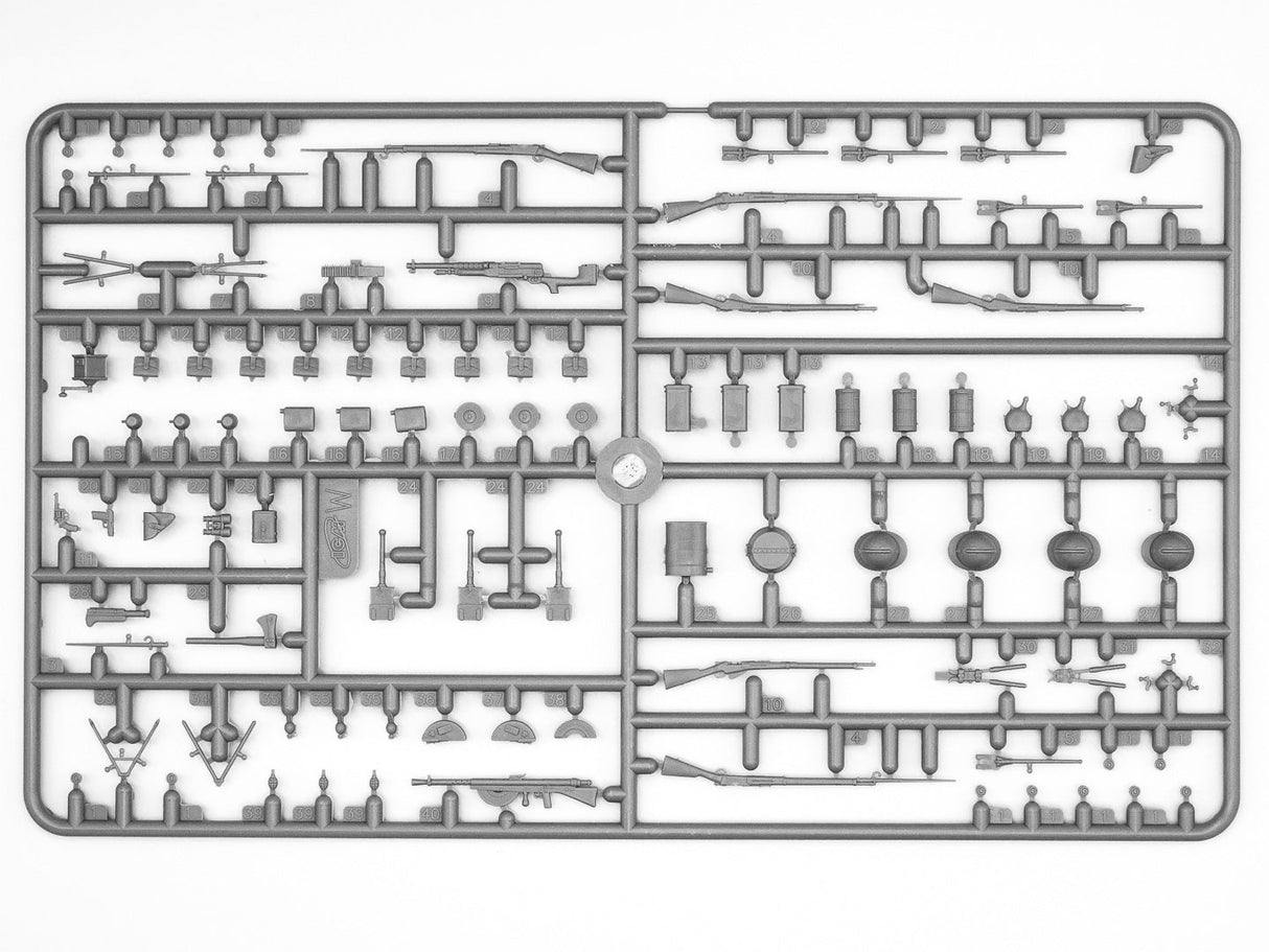 ICM 1:35 scale French Infantry 1914 Scale Model ICM