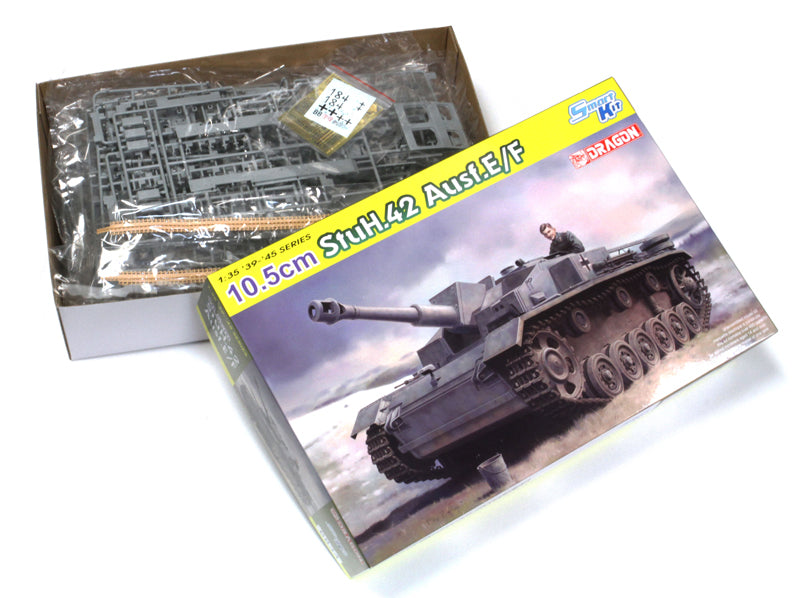 Dragon 1/35 10.5cm StuH.42 Ausf.E/F (Smart Kit)