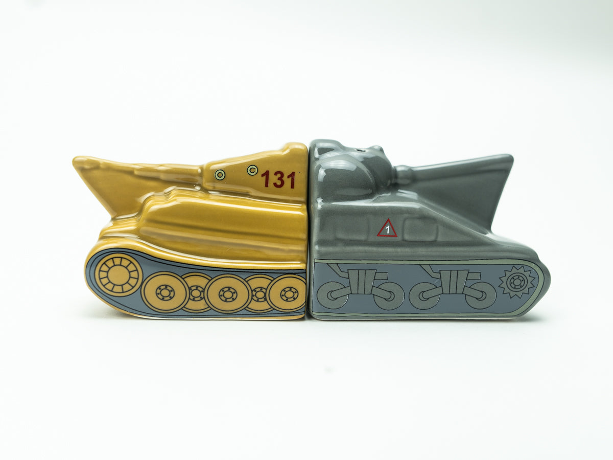 Tiger 131 and Sherman Tank Salt & Pepper Shakers Homeware Yarto