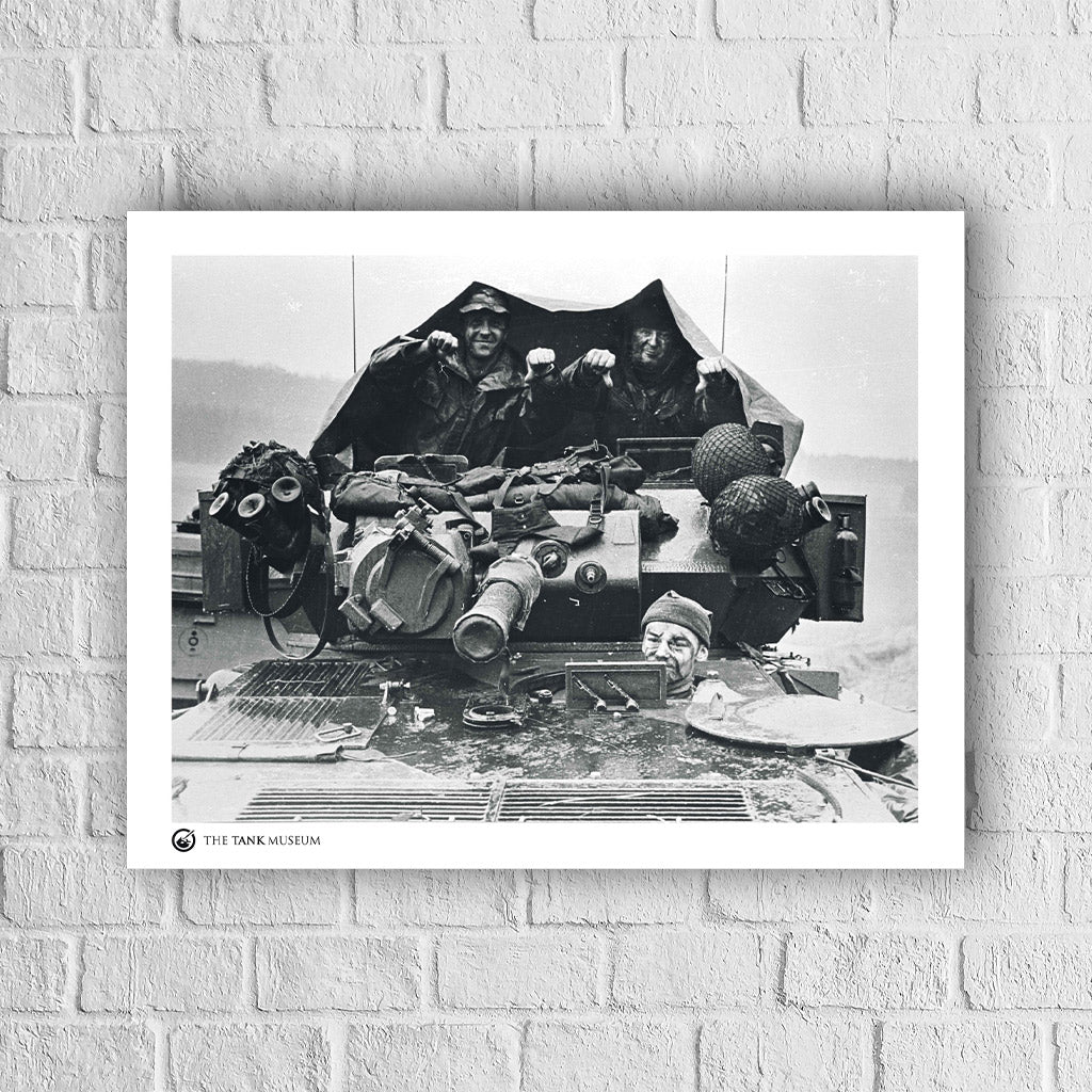 Art Print: CVRT Scorpion Thumbs Down Wall Art On Demand Star Editions 40X50cm No Frame