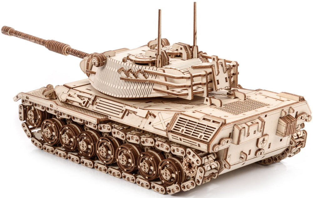 Little Story: World of Tanks Wooden Model Leopard 1 Scale Model Nice Idea