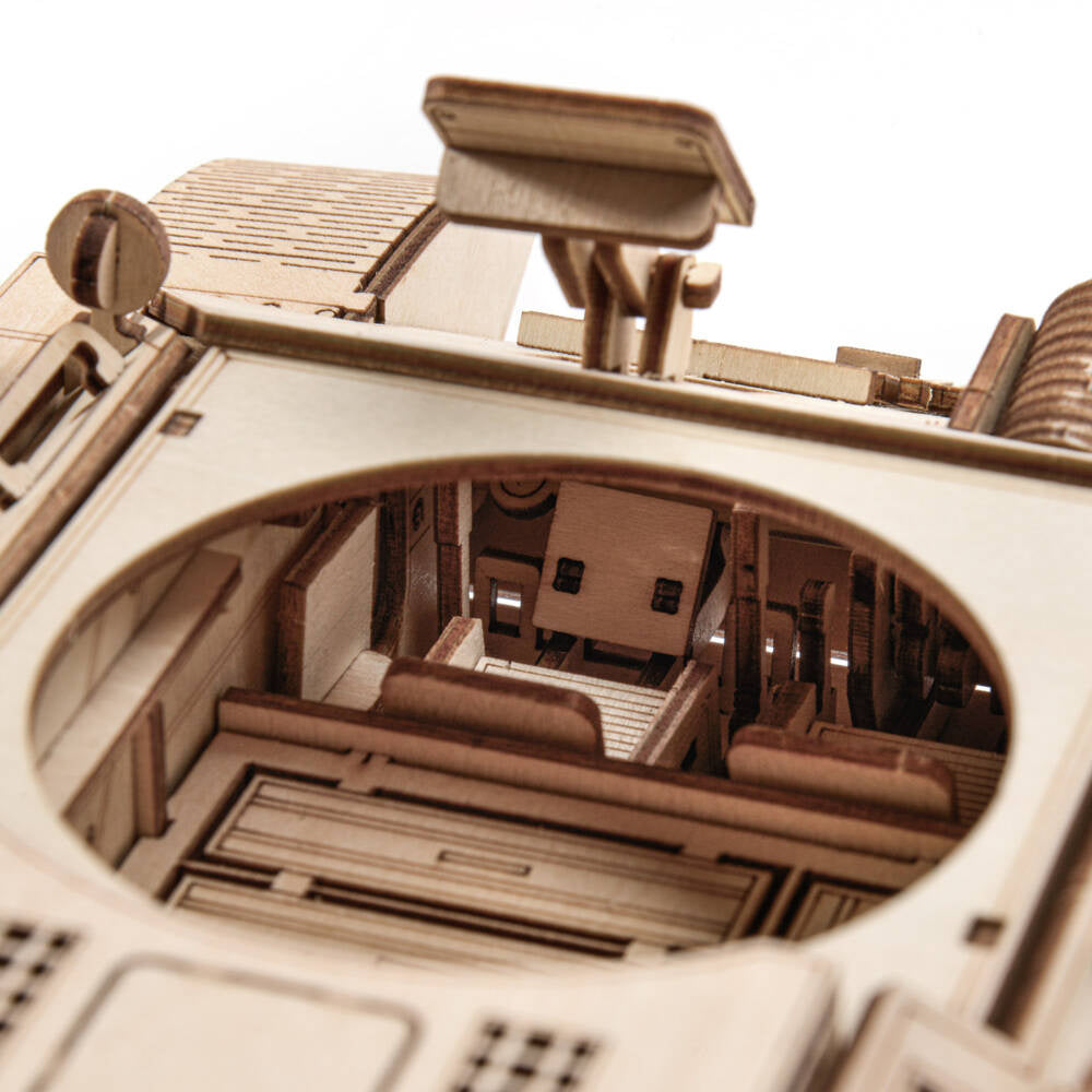 Little Story: World of Tanks Wooden Model T34-85 Tank Scale Model Nice Idea