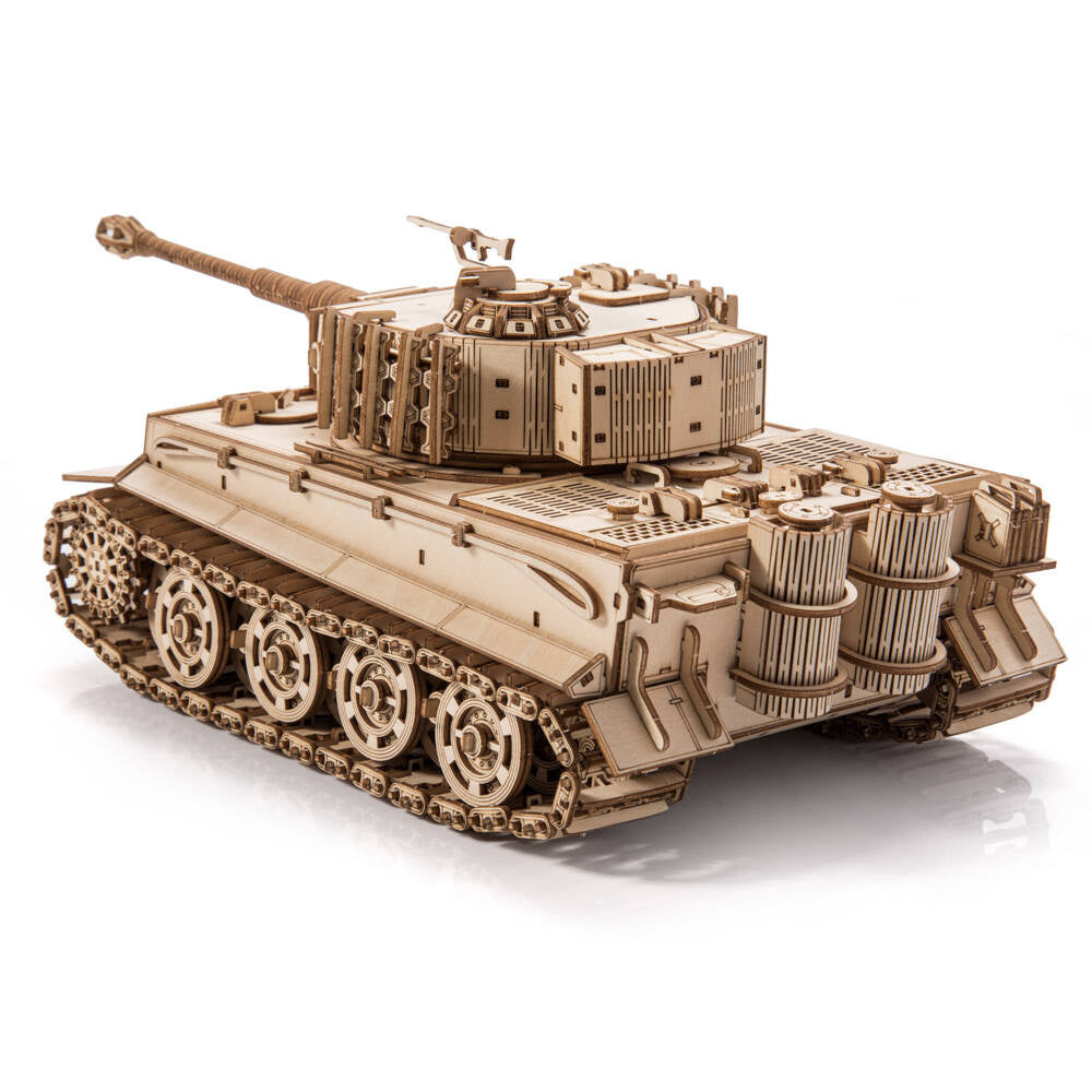 Little Story: World of Tanks Wooden Model Tiger M1 Scale Model Nice Idea
