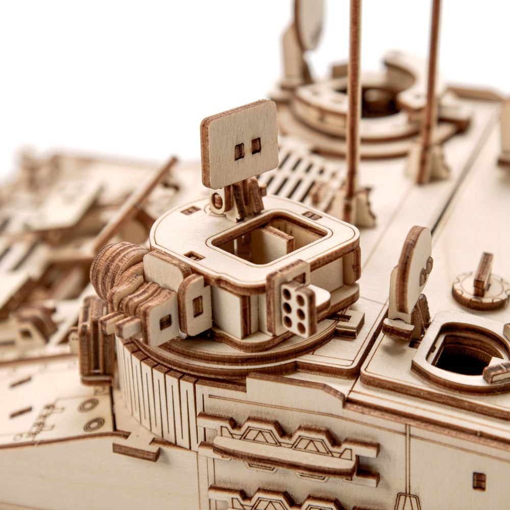 Little Story: World of Tanks Wooden Model Tortoise Scale Model Nice Idea