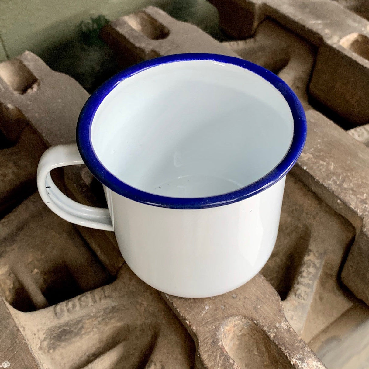 Classic Camping Enamel Mug 560ML Mug Highlander