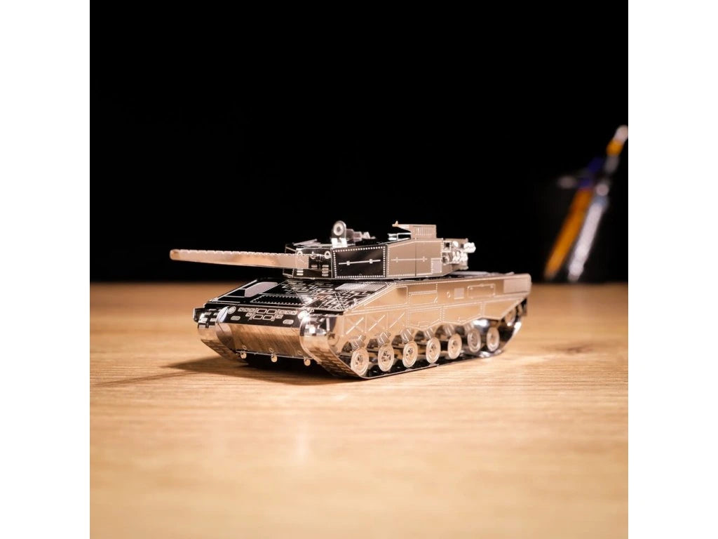Metal Time: 1/72 Scale Leopard 2