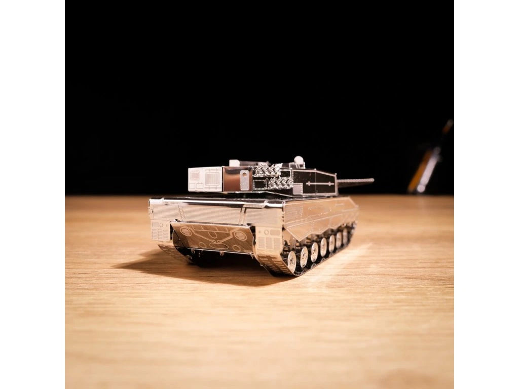 Metal Time: 1/72 Scale Leopard 2