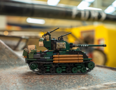 Tamiya 1/35 WWI British Tank Mk.IV Male (with Single Motor Tamiya 1/35 WWI British Tank Mk.IV Male (with Single Motor