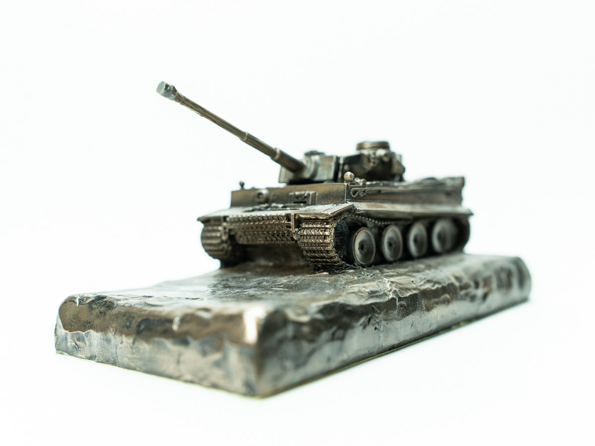 Tiger I Tank Military Figurine Cold Cast Bronze Statue Sculpture Pre-Built Model [variant_option4]