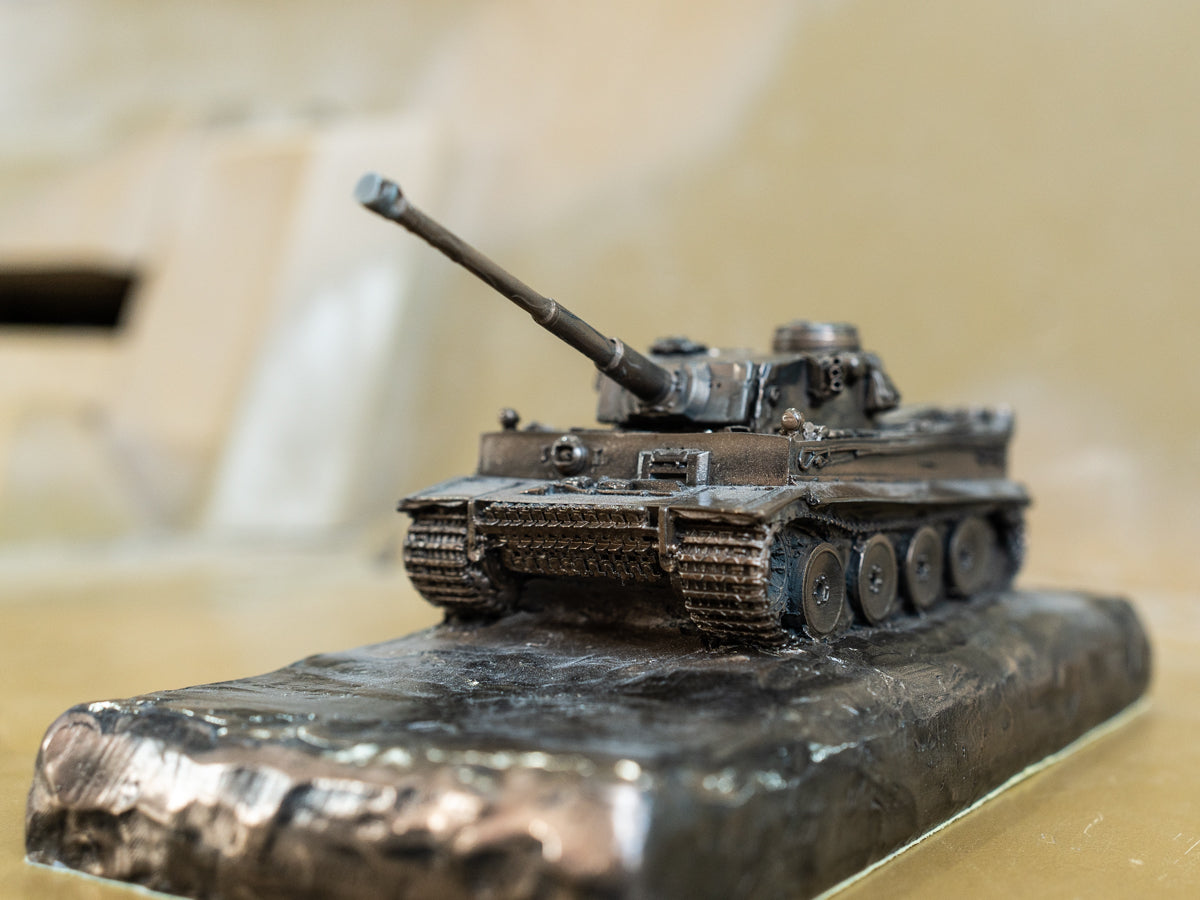 Tiger I Tank Military Figurine Cold Cast Bronze Statue Sculpture Pre-Built Model [variant_option4]