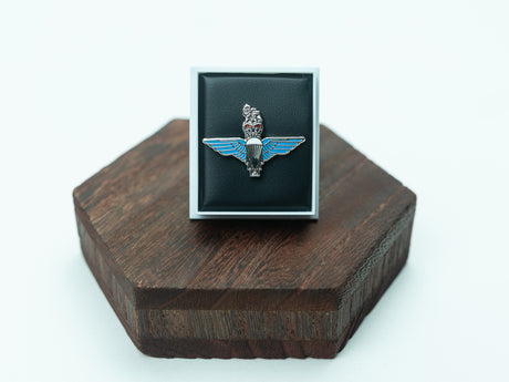 Parachute Regiment pin Badge Brooch R and M Duchemins