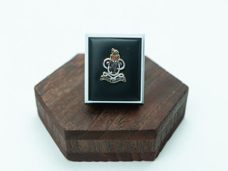 Regimental Pin Badges Pin Badge R and M Duchemins Queens Royals Hussars