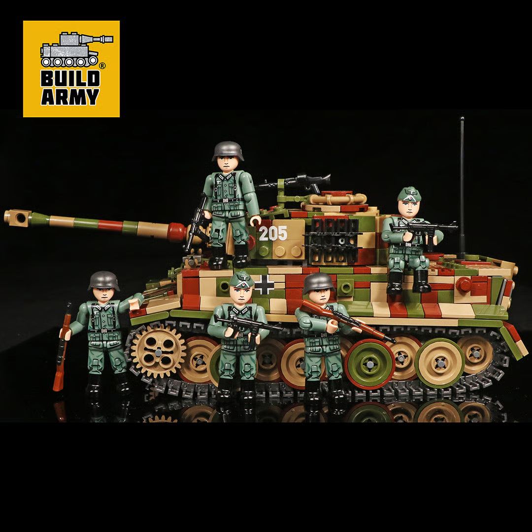 Build Army 1:33 WWII German Infantry Minifigure