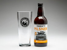 Load image into Gallery viewer, Tank Museum Pint Glass - The Tank Museum
